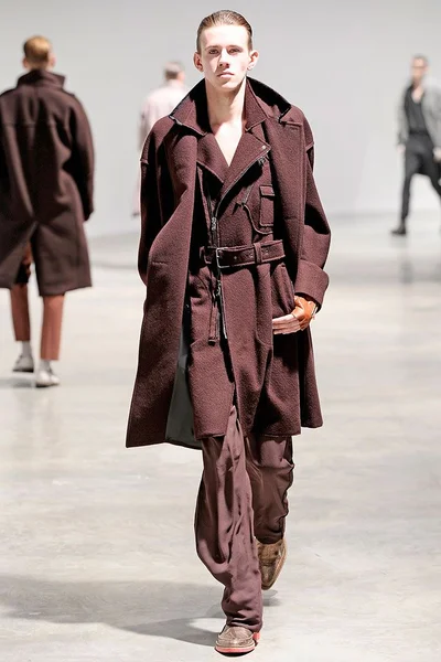 Look 24